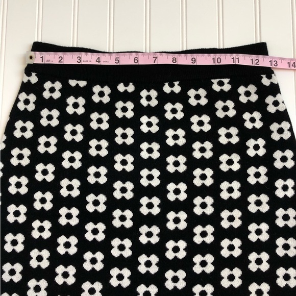 Princess Polly Adora Mini Skirt in Black with White Flowers - Picture 9 of 10